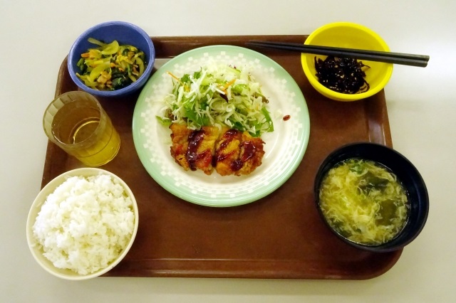社内の食堂