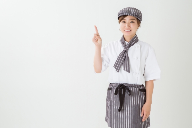 おすすめする女性